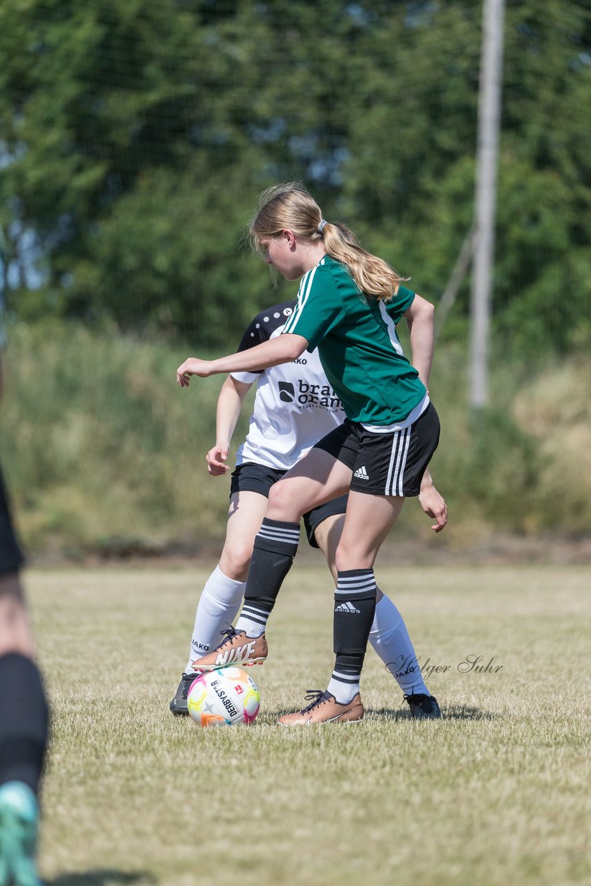 Bild 90 - wBJ TuRa Meldorf/Buesum - JFV Luebeck : Ergebnis: 1:0